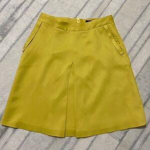Massimo Dutti Elegant Yellow Women's A Line Skirt Pockets Front Pleat Size 6